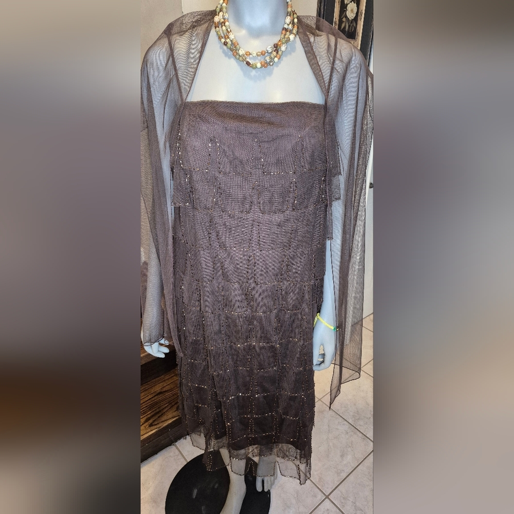 Elegant Gray Layered Women's Dress - Picture 13 of 16